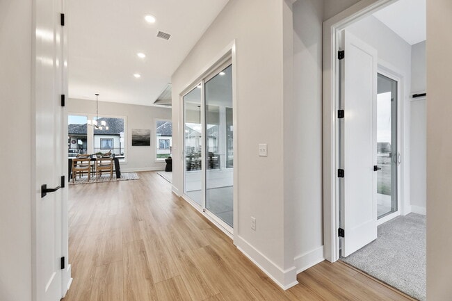 Photo - 832 N Speyside Cir