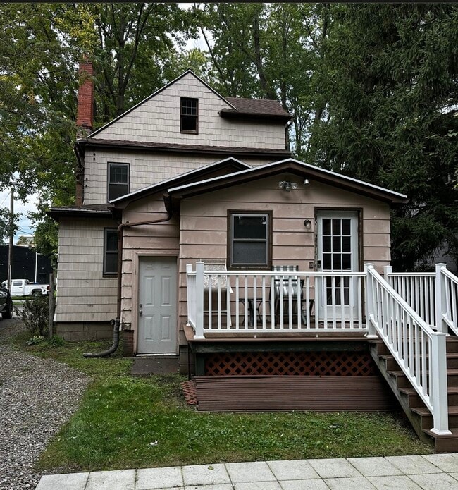 Photo - 9 Hickory St