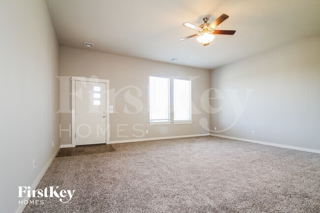 Photo - 1612 Penn Ln