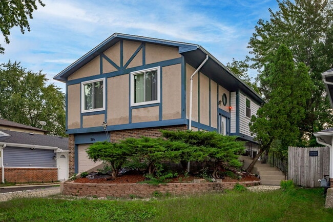 Photo - 214 Far Hills Dr