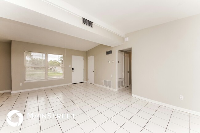 Photo - 4300 Devonshire Ln