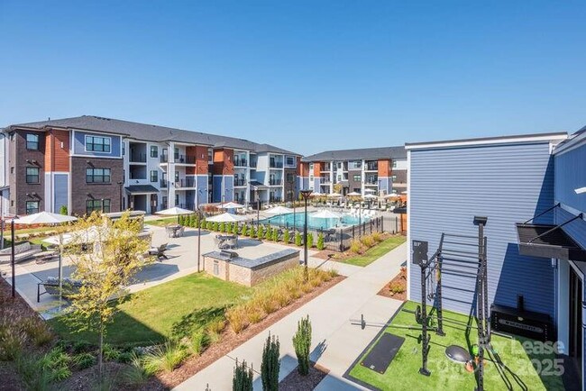 Building Photo - 1035 Strensall Ln Unit A6 Rental
