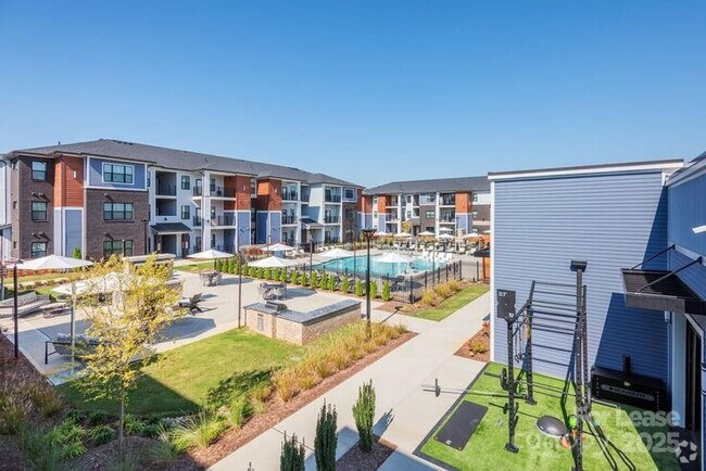 Building Photo - 1035 Strensall Ln Unit S1 Rental