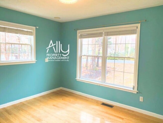 Photo - 35 Hardwood Rd