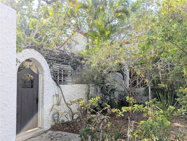 Photo - 1701 Siesta Dr