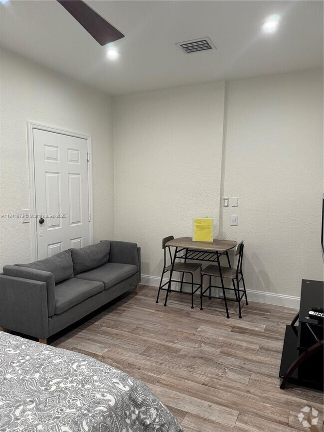 Building Photo - 15603 SW 178th St Unit - Rental