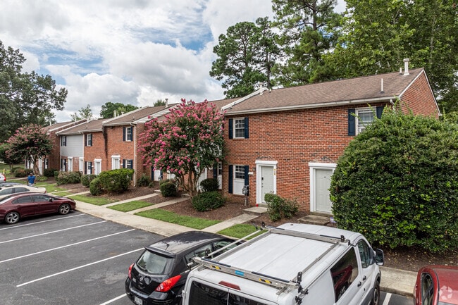 Lakeview Terrace Townhomes