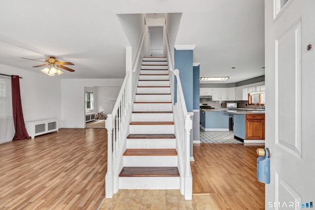 72 Bennett Ave
