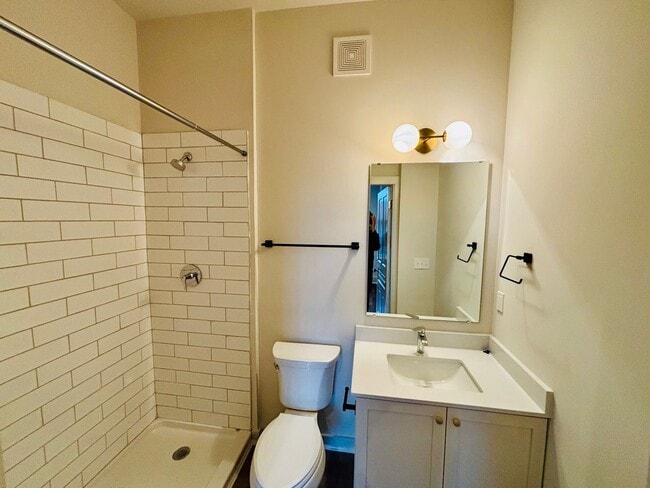 Photo - Urban Studio Unit 828-3A