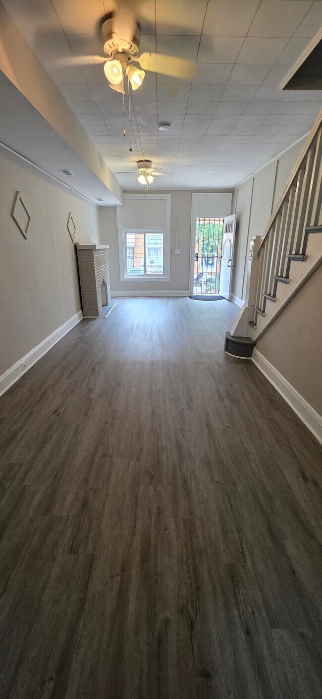 Photo - 2622 Mura St