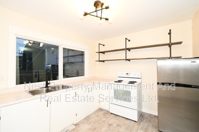 Photo - 2131 Upland St