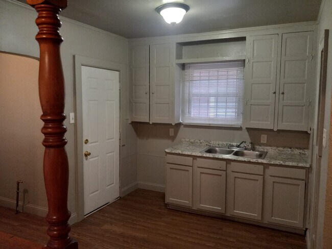 Photo - 17162 Bradford Ave