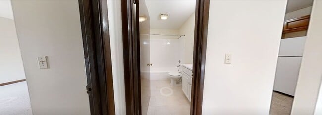 Photo - 12-380 Sunderland Rd, #12