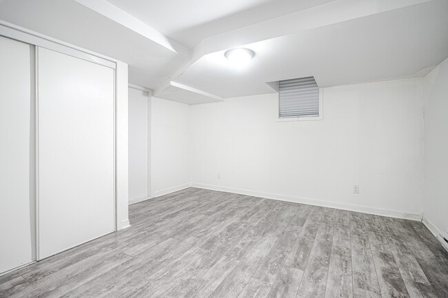 Building Photo - 4105 Av. Papineau