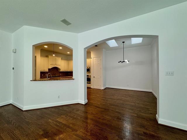 3780 Navarro Way