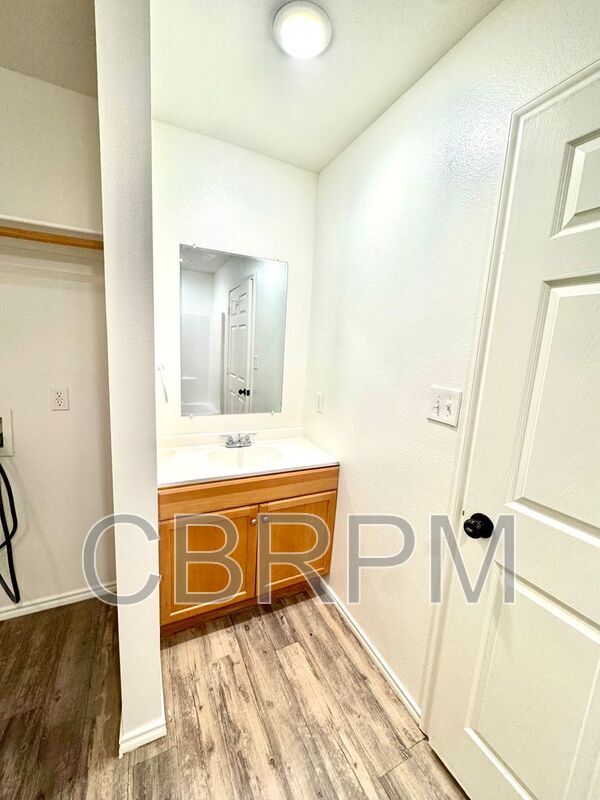 Photo - 2117 E Broadway