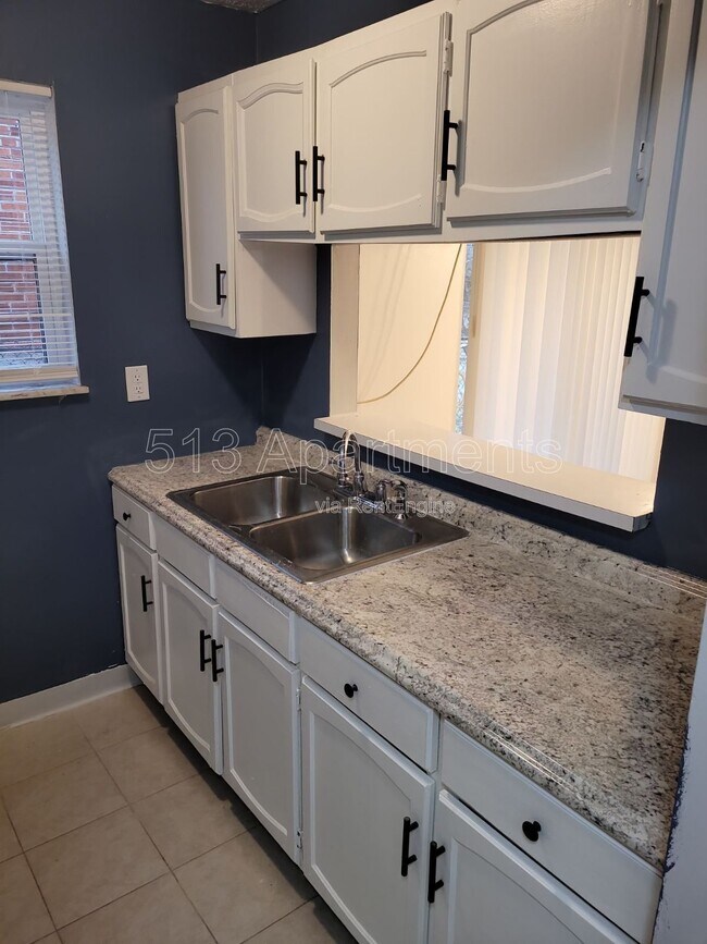 Photo - 6211 Graceland Ave Unidad 1