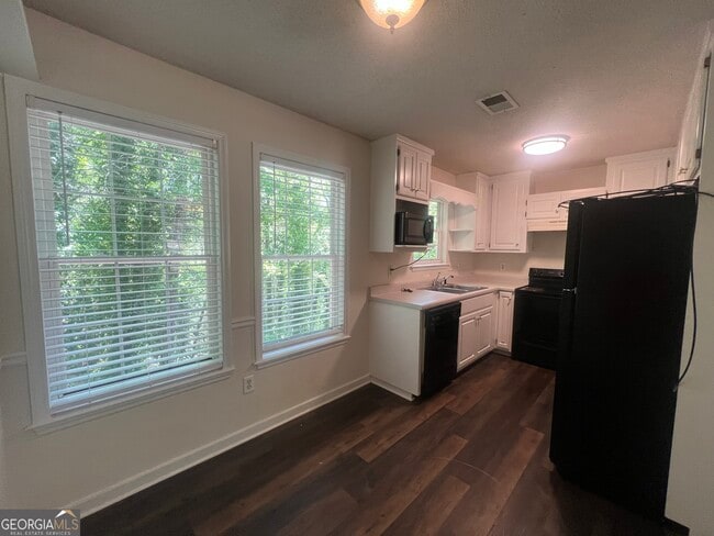 Photo - 265 Pine Valley Dr