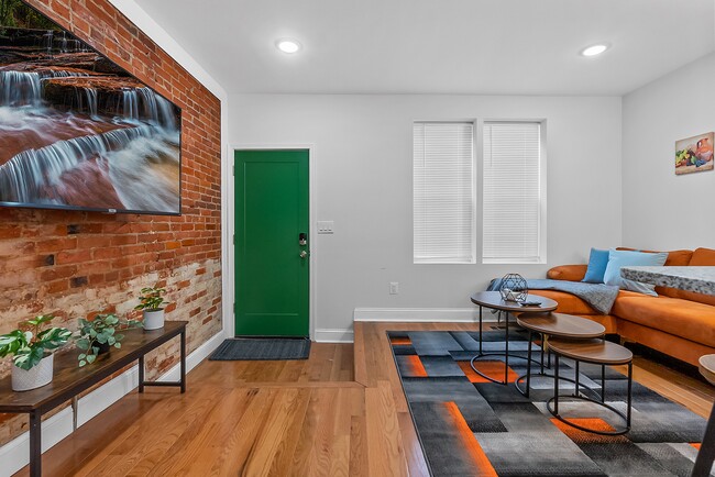 Photo - 3025 Baltz St