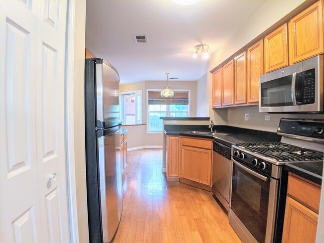 Photo - 1504 Thornfield Ln