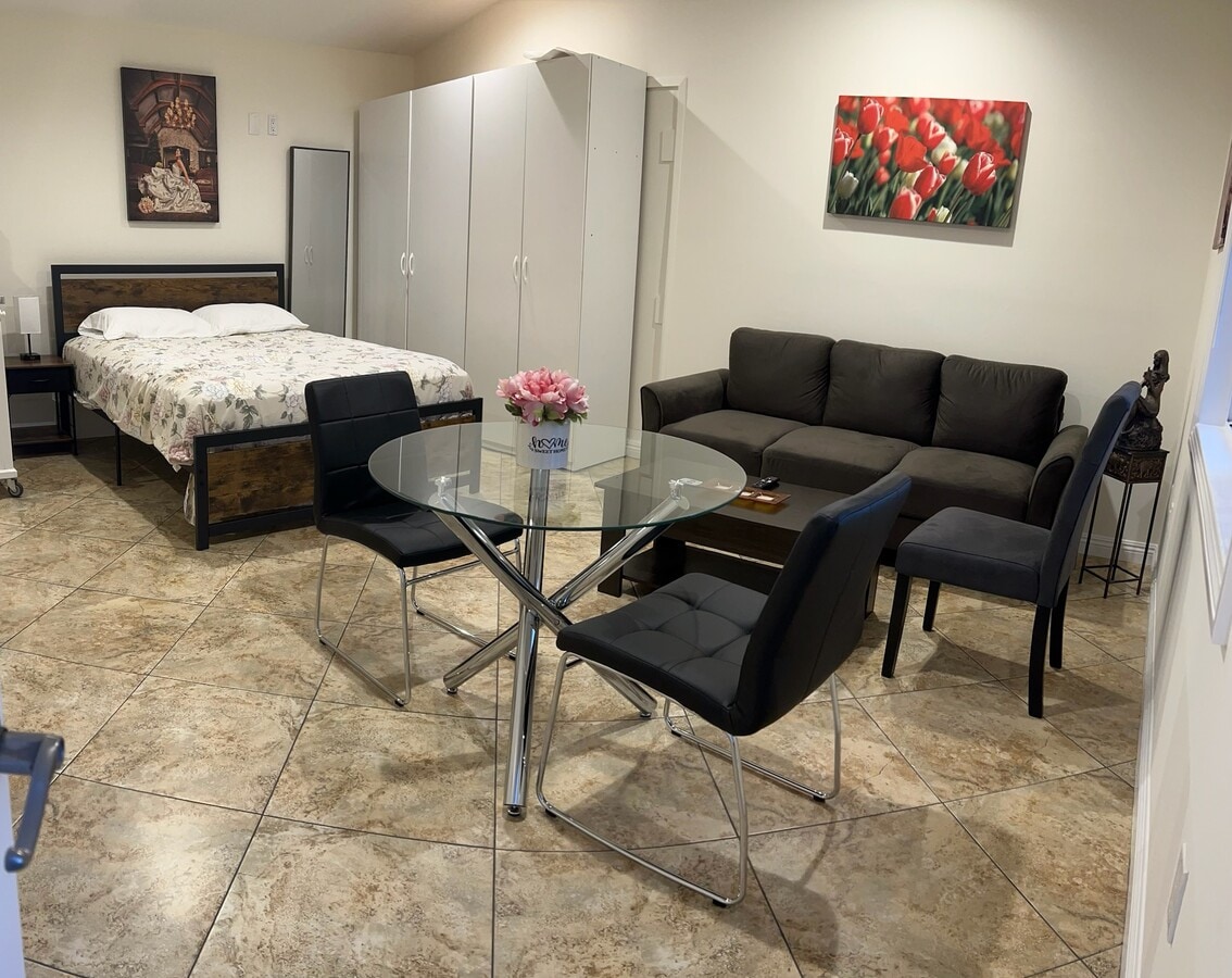 Inside studio - 741 W Dryden St Unit A