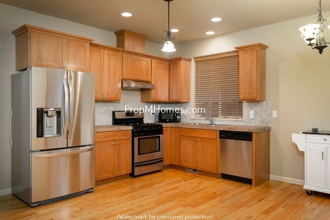 Photo - Charming Four Bedroom Home in Aloha on Quiet Cul-De-Sac!