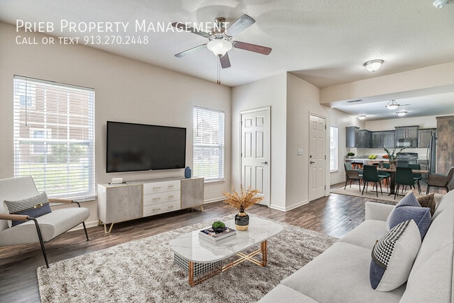 Photo - 22040 W 125th St