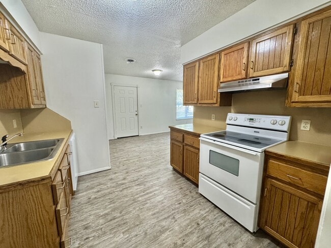 Photo - 108 Circle A S