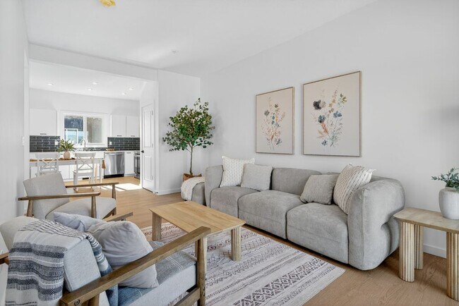 Photo - 7037 Fane Rd