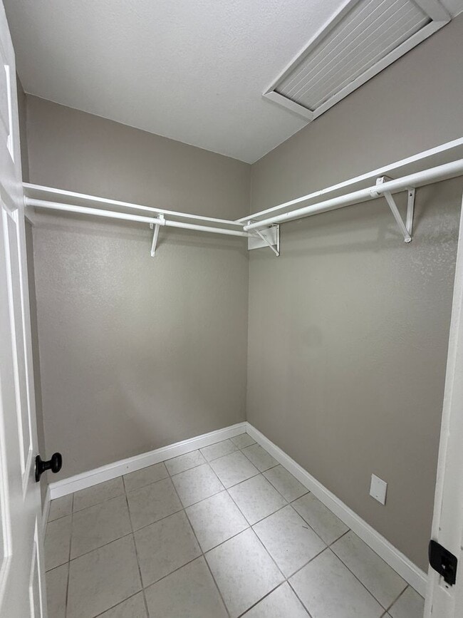 Photo - Move in ready -Cute and cozy 1 br house with bonus rooms
