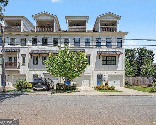 Building Photo - 1196 Wylie St SE
