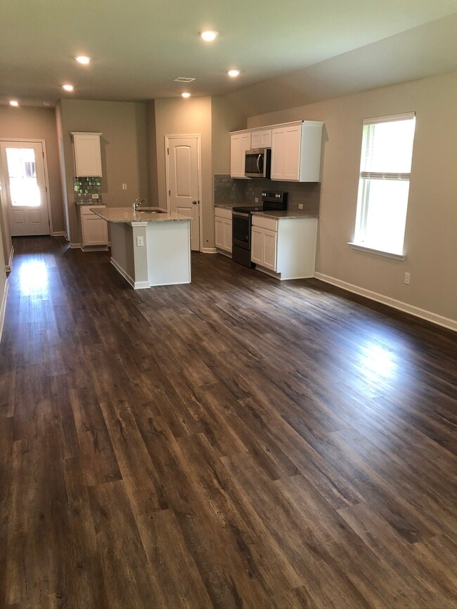 Photo - 8380 Fairlane Dr