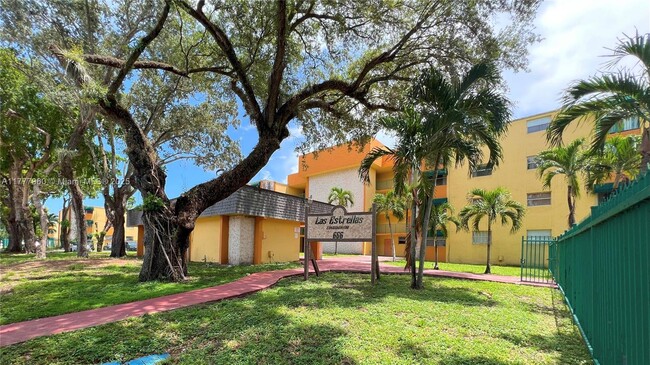 Photo - 666 W 81st St Condo Unit 216