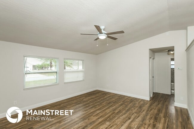 Photo - 764 Gelaso St SW