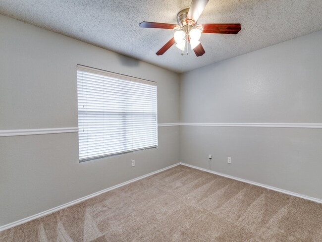 Photo - 632 Condor Trail