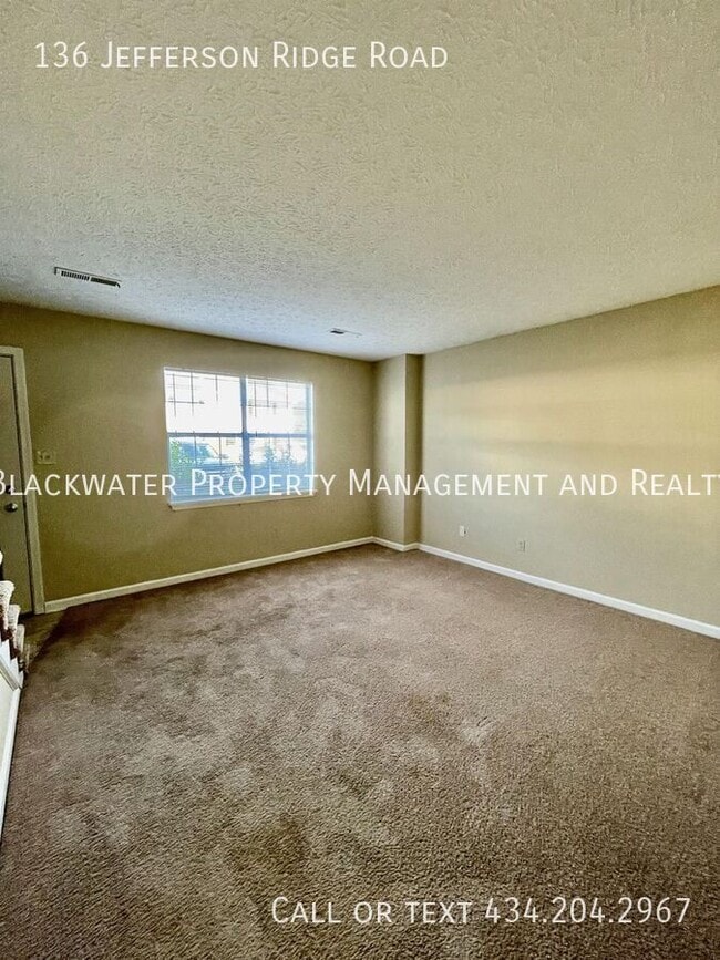 Photo - 136 Jefferson Ridge Rd