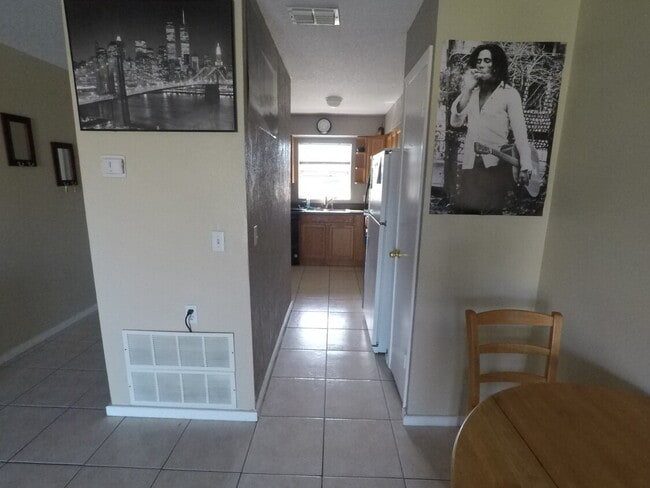 Photo - 6835 Longmeade Ln