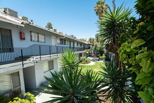 Photo - 18400 Prairie Street