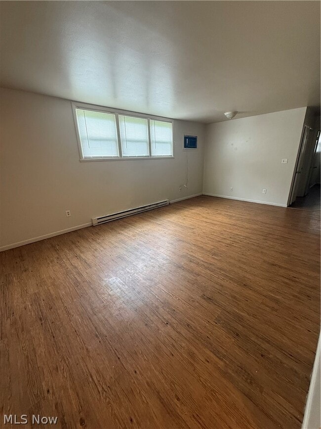 Photo - 640 Lakeside Dr Unit 3