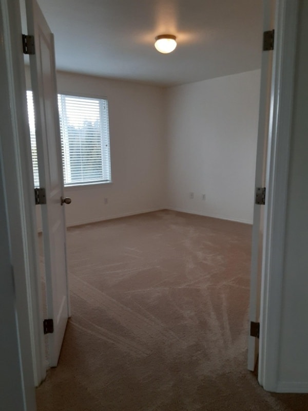 2730 10th Ct SE Townhome For Rent in Olympia, WA