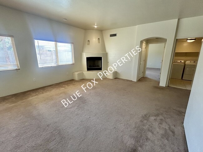 5459 W Mosquito Dr