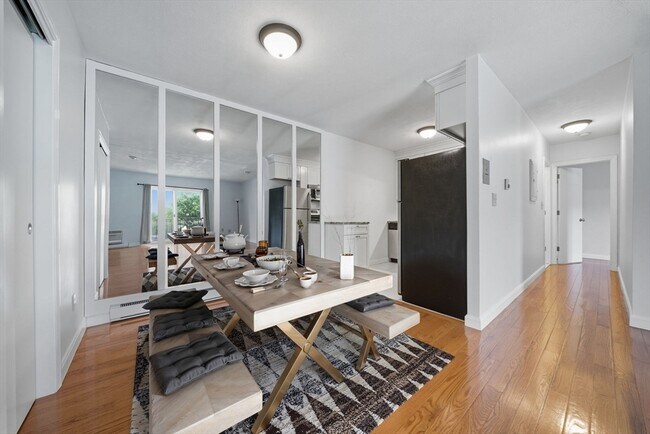 Photo - 808 Willard St Unidad F11