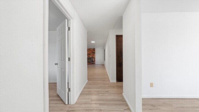 Photo - Stunning 4-Bedroom Modern Home in West Richland