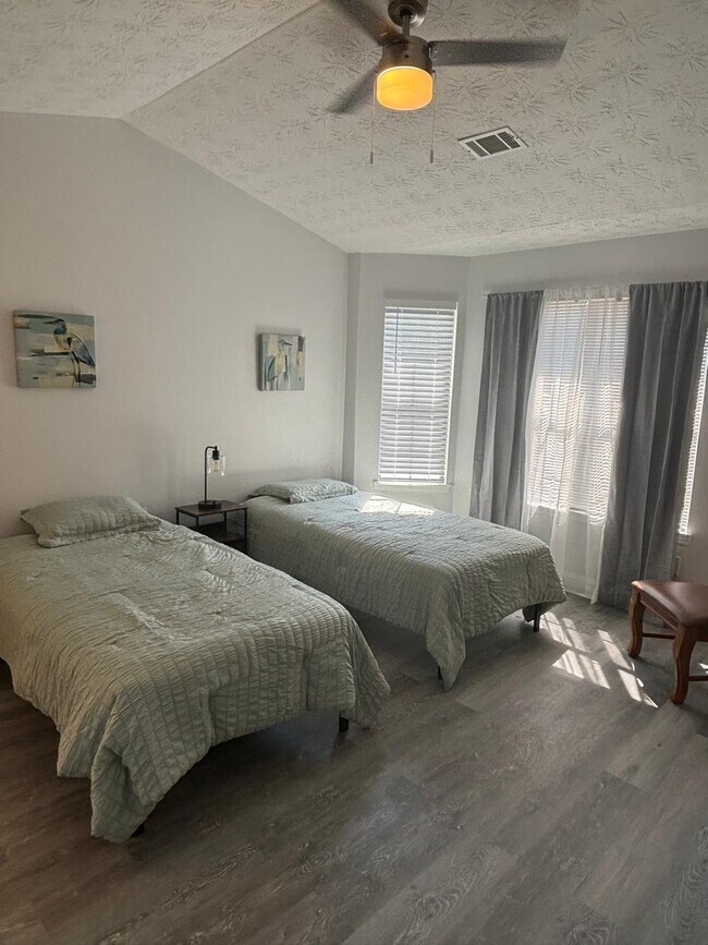 Photo - Room in Townhome on Chupp Way Cir