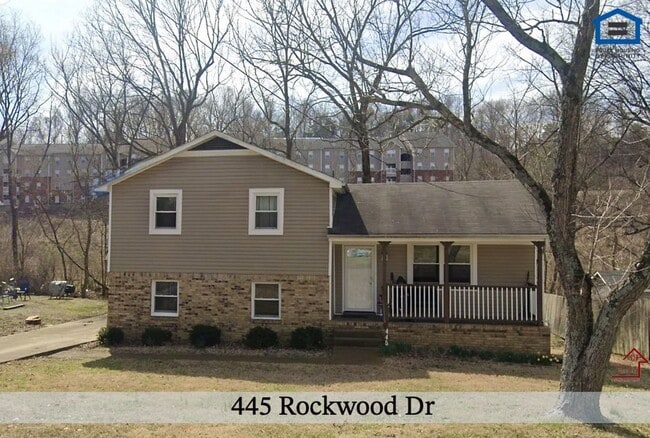 Photo - 445 Rockwood Dr