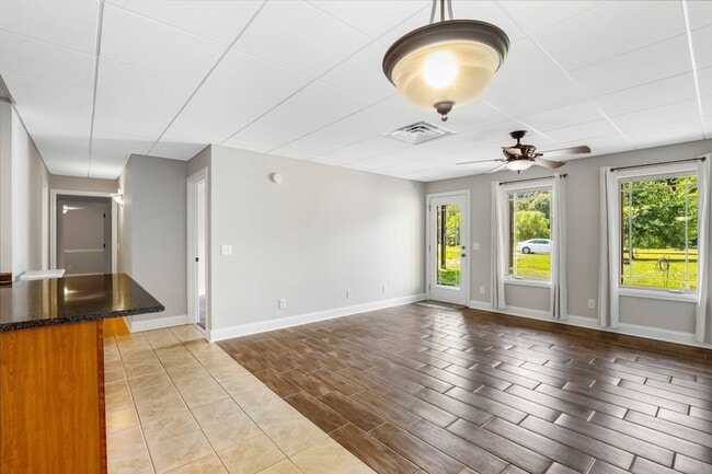 Building Photo - 6405 N Pinson Rd Rental