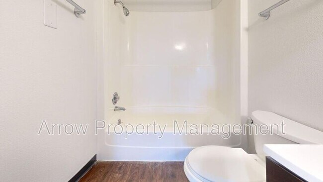 Photo - 215 E Arbor Ave