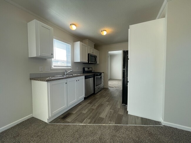 Photo - 38044 Johannes Dr