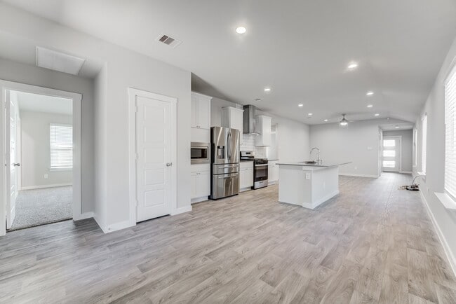 Photo - 2824 Wingmore Ln