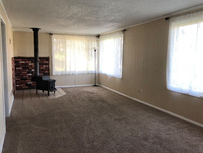 Photo - 1151 Blackfoot Trail